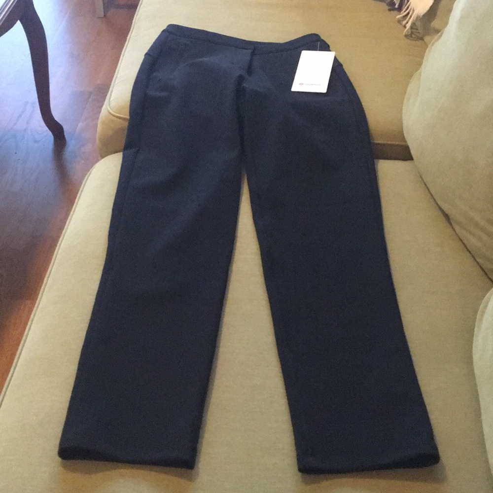 Lululemon Black On The Move Pant size 2 NWT